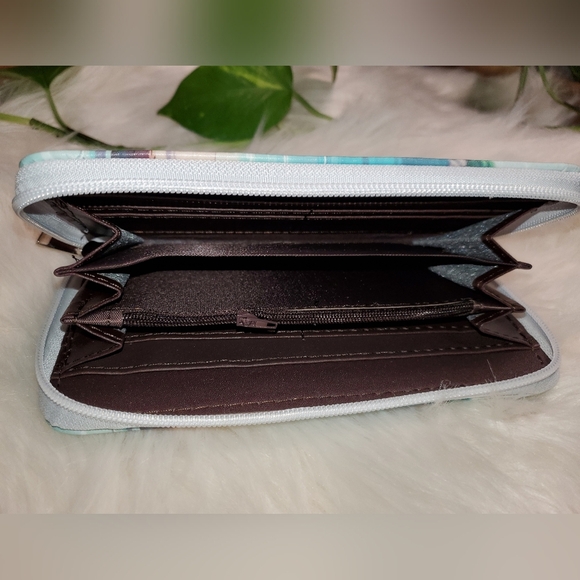 Ariel The Little Mermaid Wallet - Picture 4 of 6